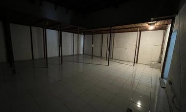 Renta Local Comercial en Esquina, Av Las Americas y Ruiz Cortine
