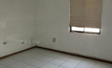 Renta Local Comercial en Esquina, Av Las Americas y Ruiz Cortine