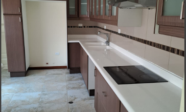 SE RENTA CASA DENTRO DE URBANIZACIÓN SECTOR CHILLO JIJON - CONOCOTO