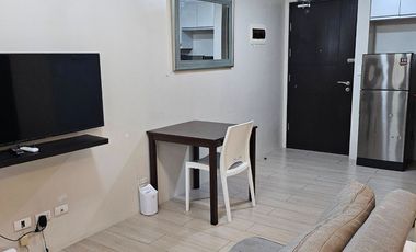 FOR SALE STUDIO UNIT IN 81 NEWPORT PASAY