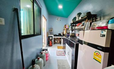 Beautiful Corner House for Sale – Move-In Ready! My Green Village, Bang Phra – Mueang Chachoengsao District This lovely 2-storey