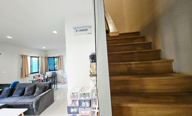 Beautiful Corner House for Sale – Move-In Ready! My Green Village, Bang Phra – Mueang Chachoengsao District This lovely 2-storey