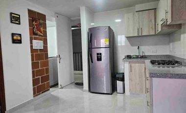 Alquilo  Por dias frente clinica ardila lule