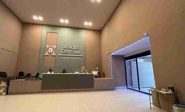 Alquilo  Por dias frente clinica ardila lule