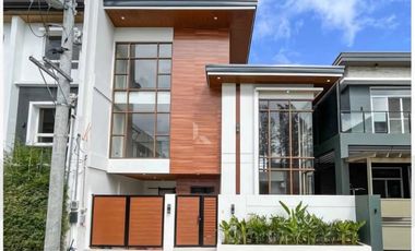 3BR House and Lot For Sale - Greenwoods Executive Village
