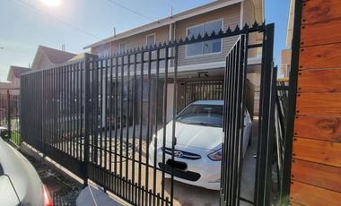 Casa 2 pisos en condominio de Puente Alto