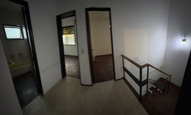 ALQUILER CASA 5 AMBIENTES CON GARAGE Y FONDO RAMOS MEJIA