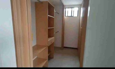 Se alquila casa en Ciudad Celeste de 5 habitaciones