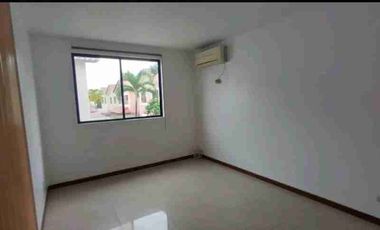 Se alquila casa en Ciudad Celeste de 5 habitaciones