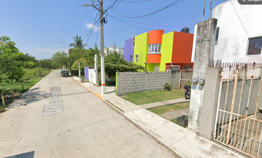 CASA DE RECUPERACIÓN BANCARIA, EN CALLE VILLA HERMOSA, COLONIA VILLAS DE SAN CLEMENTE, ÁLAMO TEMAPACHE,  VERACRUZ. ¡NO CREDITOS!