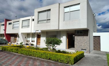 CASA EN VENTA, SECTOR ARMENIA 1, $150000