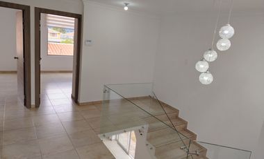 CASA EN VENTA, SECTOR ARMENIA 1, $150000