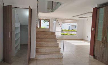 CASA EN VENTA, SECTOR ARMENIA 1, $150000