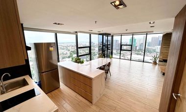 FR/FS Meridian by Avenir 3BR Penthouse Loft 77sqm Home-Office Parking