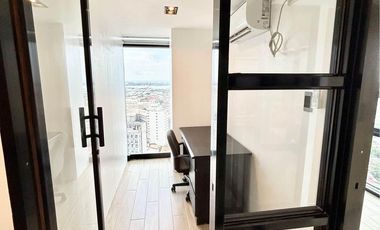 FR/FS Meridian by Avenir 3BR Penthouse Loft 77sqm Home-Office Parking