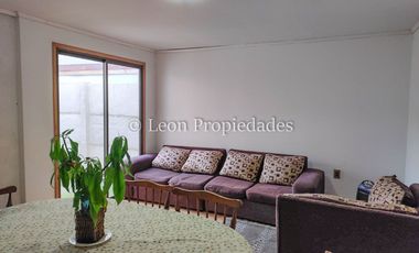 Leon propiedades vende casa en villa, Curacaví centro.