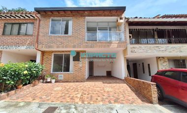 Se arrienda Casa Dúplex en el sector de la Estrella COD-525973