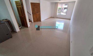 Se arrienda Casa Dúplex en el sector de la Estrella COD-525973