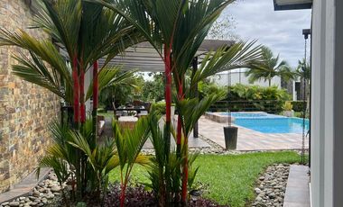 SE VENDE HERMOSA CASA CAMPESTRE VIA LA TEBAIDA