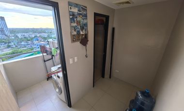 FR/FS 8 Newtown Boulevard 2BR Corner 91sqm 3-Balcony Maids Mactan