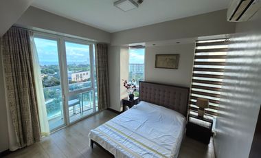 FR/FS 8 Newtown Boulevard 2BR Corner 91sqm 3-Balcony Maids Mactan