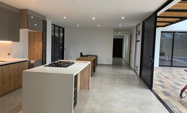 ARRIENDO CASA CAMPESTRE EN GINEBRA VALLE DEL CAUCA