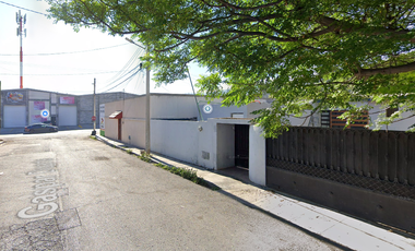 CASA EN VENTA CON CESION DE DERECHOS ADJUDICATARIOS EN FUNDADORES SALTILLO