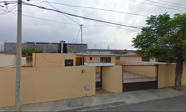 CASA EN VENTA CON CESION DE DERECHOS ADJUDICATARIOS EN FUNDADORES SALTILLO