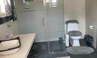 CASA EN RENTA BIEN UBICADA, BUENOS ESPACIOS