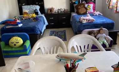 CASA EN RENTA BIEN UBICADA, BUENOS ESPACIOS