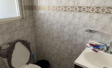 CASA EN RENTA BIEN UBICADA, BUENOS ESPACIOS