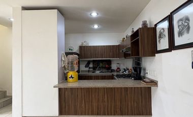 HERMOSA CASA EN VENTA EN LAS GRULLAS