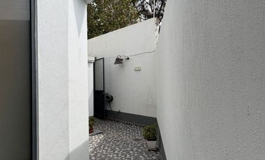 HERMOSA CASA EN VENTA EN LAS GRULLAS