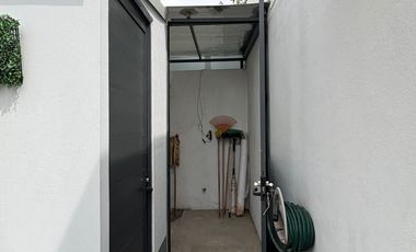 HERMOSA CASA EN VENTA EN LAS GRULLAS