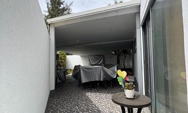 HERMOSA CASA EN VENTA EN LAS GRULLAS