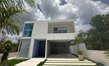 CASA EN VENTA EN PRIVADA BLANCA RESIDENCIAL