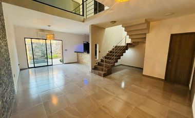 Casa en Renta en Veracruz con Alberca Fracc. Lomas de La Rioja