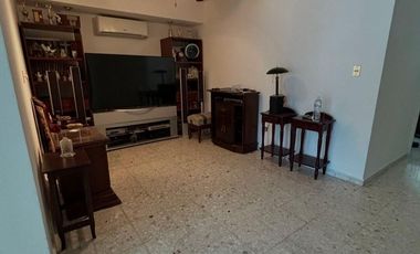 Casa en Venta en Contry frente a Parque