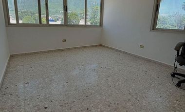 Casa en Venta en Contry frente a Parque