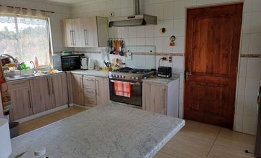 ESTUPENDA CASA EN PARCELA,SECTOR LA PALMA, QUILLOTA 4 DORM 2 BAÑOS