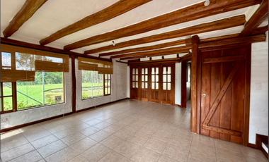 Casa en renta en EXCLUSIVA URBANIZACIÓN de Los Chillos - Sangolqui