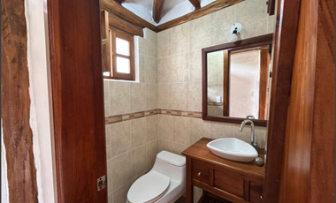 Casa en renta en EXCLUSIVA URBANIZACIÓN de Los Chillos - Sangolqui