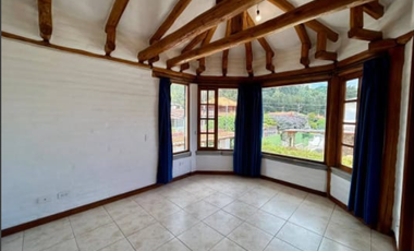 Casa en renta en EXCLUSIVA URBANIZACIÓN de Los Chillos - Sangolqui