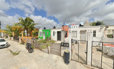 CASA EN CALLE MAR EGEO, CANCÚN, QUINTANA ROO, MÉXICO ¡NO CRÉDITOS!