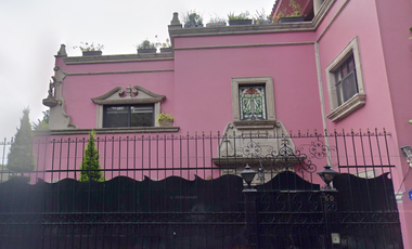Casa en venta - Recuperación bancaria - Av. Francisco Sosa - Santa Catarina - Coyoacán - CDMX