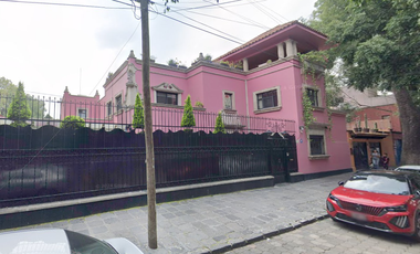 Casa en venta - Recuperación bancaria - Av. Francisco Sosa - Santa Catarina - Coyoacán - CDMX