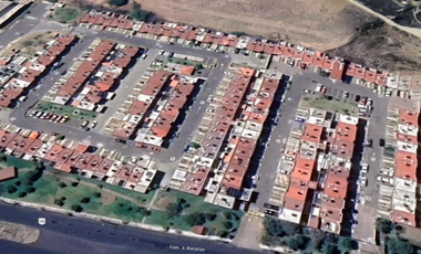 VENDO CASA EN FRACC. TERRASOLARE, TONALA JUNTO PLAZA FUENTE SAN GASPAR