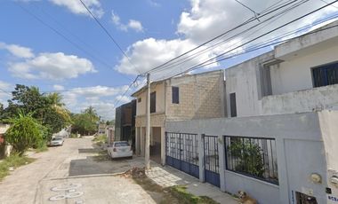 CASA EN VENTA DE REMATE BANCARIO, CALLE 8-C 20, FLOR CAMPESTRE VALLADOLID, YUCATAN. JMJC12