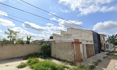 CASA EN VENTA DE REMATE BANCARIO, CALLE 8-C 20, FLOR CAMPESTRE VALLADOLID, YUCATAN. JMJC12