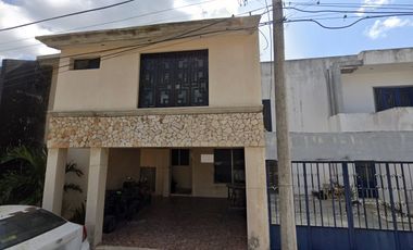 CASA EN VENTA DE REMATE BANCARIO, CALLE 8-C 20, FLOR CAMPESTRE VALLADOLID, YUCATAN. JMJC12